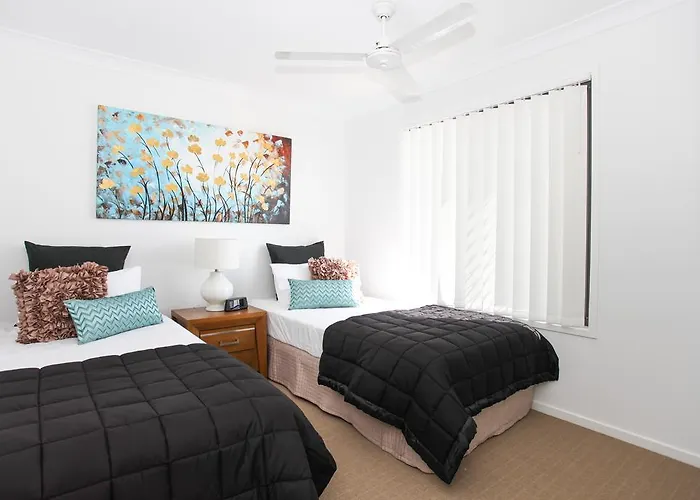 Beach Breeze Holiday House